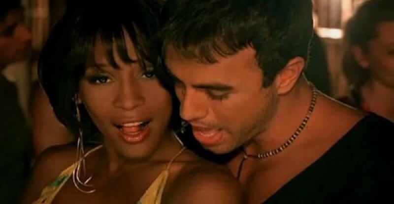 Восхитительные Энрике Иглесиас и Уитни Хьюстон! Любимый хит ...